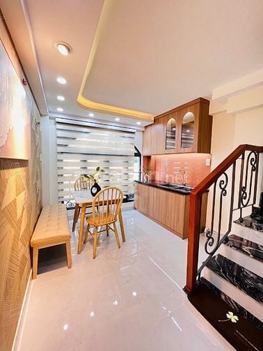 Bán nhà 16/ Nguyễn Thiện Thuật, P2, Quận 3 hẻm 4m thông Bàn Cờ