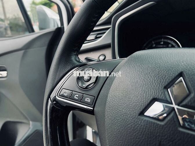 XE GIA ĐÌNH BÁN XPANDER CROSS 1.5AT 2021