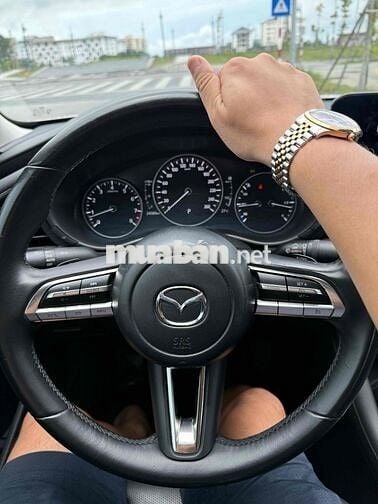 Mazda 3 2023 1.5L Luxury - 24500 km