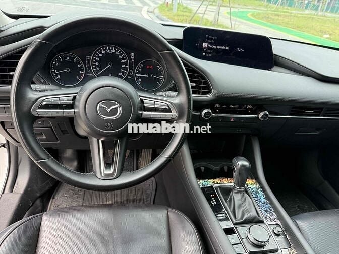 Mazda 3 2023 1.5L Luxury - 24500 km