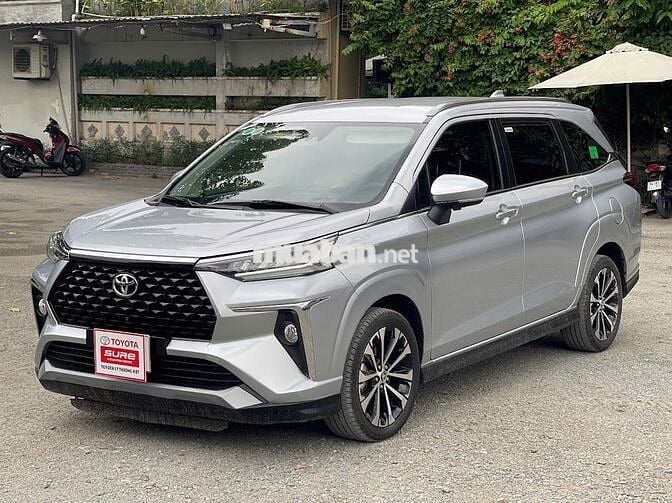 Toyota Veloz Cross 2022 CVT Top - 34000 km