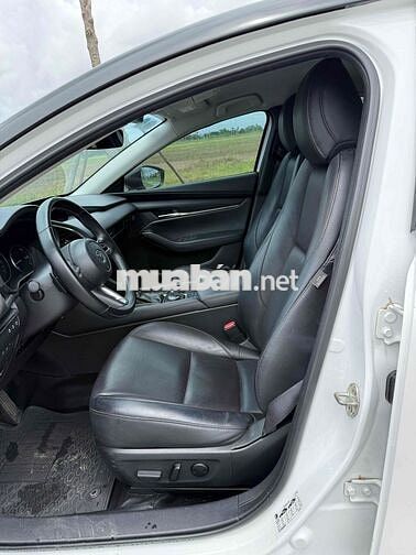 Mazda 3 2023 1.5L Luxury - 24500 km