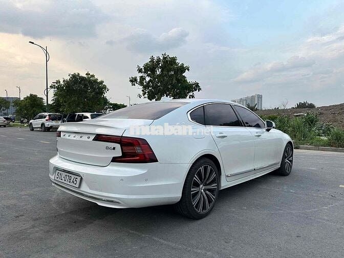 Volvo S90 2025 LWB Ultra B6 AWD - 1000 km