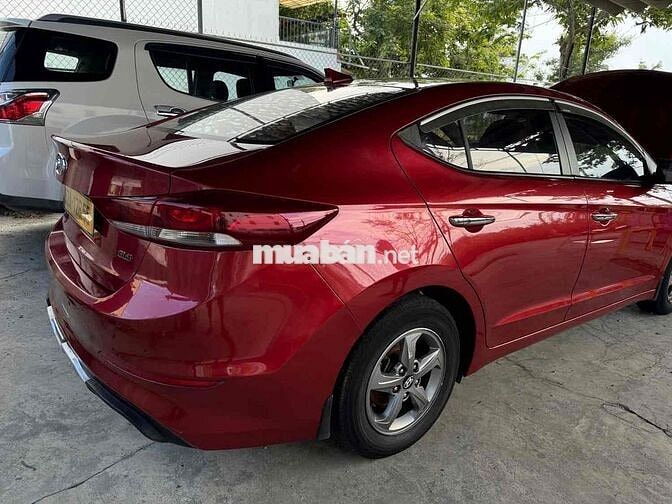 Hyundai Elantra 2018 1.6 MT - 99000 km