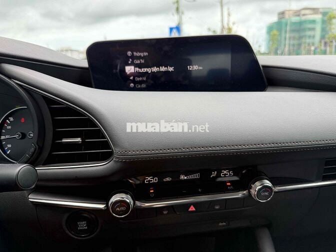 Mazda 3 2023 1.5L Luxury - 24500 km