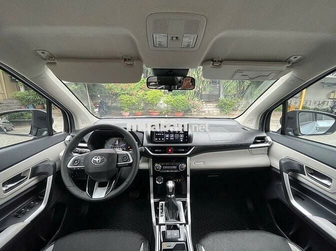 Toyota Veloz Cross 2022 CVT Top - 34000 km