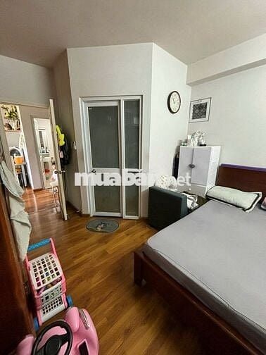 Bán căn hộ Ehome 3, 2PN, 2WC, lầu cao view đẹp, giá 2,28 tỷ