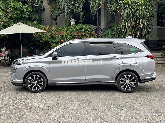 Toyota Veloz Cross 2022 CVT Top - 34000 km
