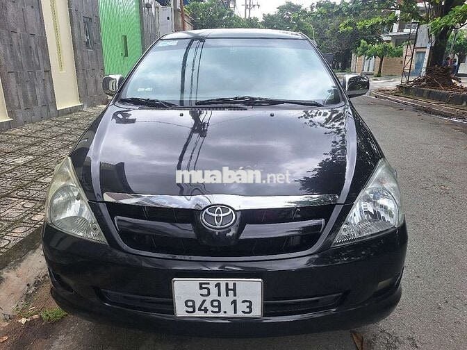 Innova 2007G màu đen