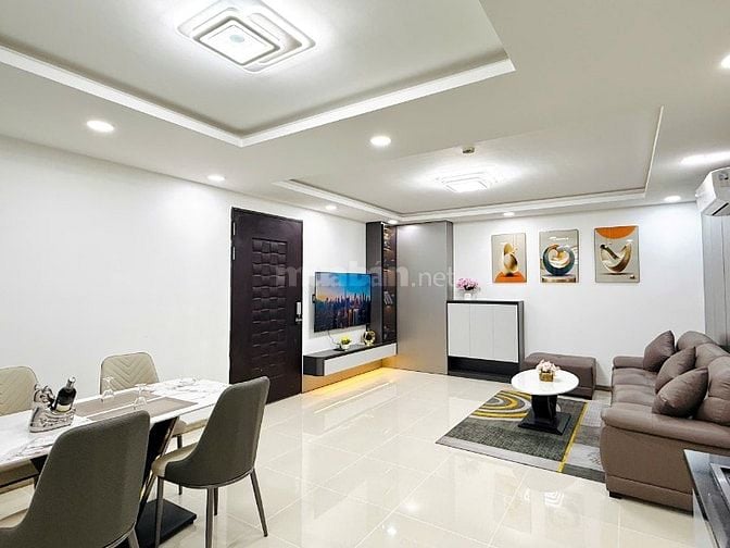 Căn góc 81m2 Hoàng Kim Thế Gia, sổ hồng sẵn, nhà mới, nội thất