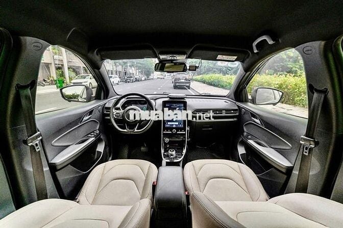 VinFast VFe34 2022  - xe của người hiện đại