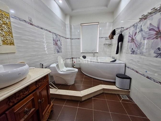 Biệt thự mặt tiền Long Hưng 179m2, 8x27m, H-5 lầu, 40 tỷ