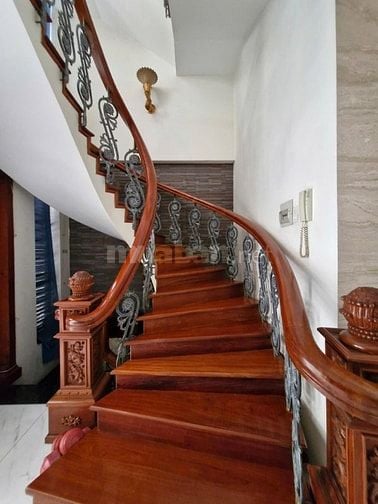 Biệt thự mặt tiền Long Hưng 179m2, 8x27m, H-5 lầu, 40 tỷ