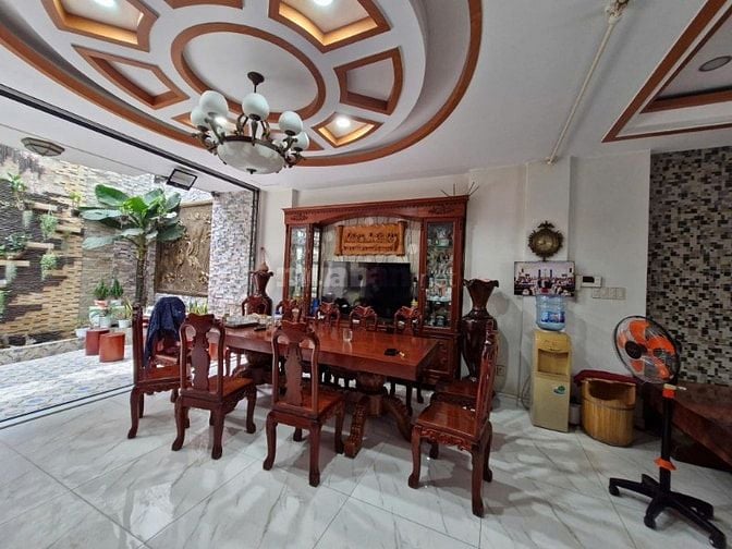 Biệt thự mặt tiền Long Hưng 179m2, 8x27m, H-5 lầu, 40 tỷ