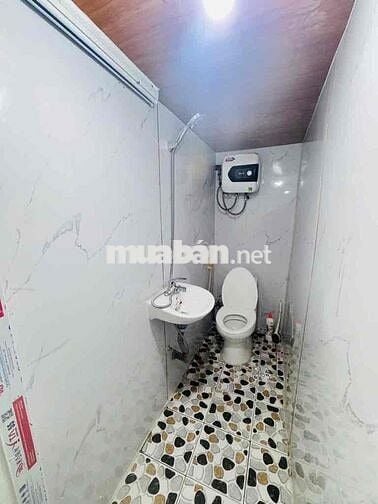 Căn Hộ Tập Thể Tầng 2 - Diện tích rộng - Nhiều tiện ích xung quanh