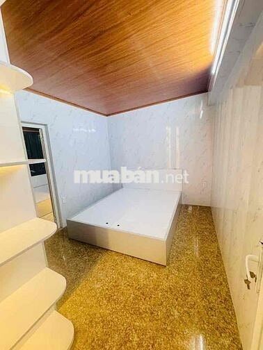 Căn Hộ Tập Thể Tầng 2 - Diện tích rộng - Nhiều tiện ích xung quanh