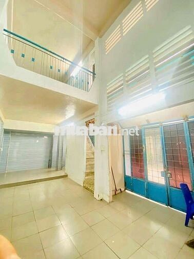 Cho thuê nguyên căn góc 2 mặt tiền quận 3 giá rẻ 30 triệu