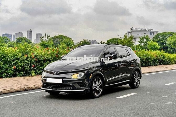 VinFast VFe34 2022  - xe của người hiện đại