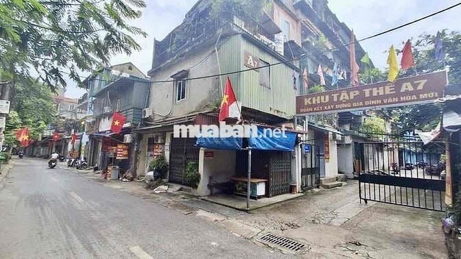 Căn Hộ Tập Thể Tầng 2 - Diện tích rộng - Nhiều tiện ích xung quanh