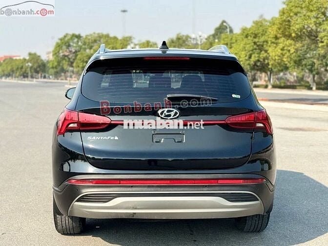Hyundai SantaFe Tiêu chuẩn 2.5L 2022