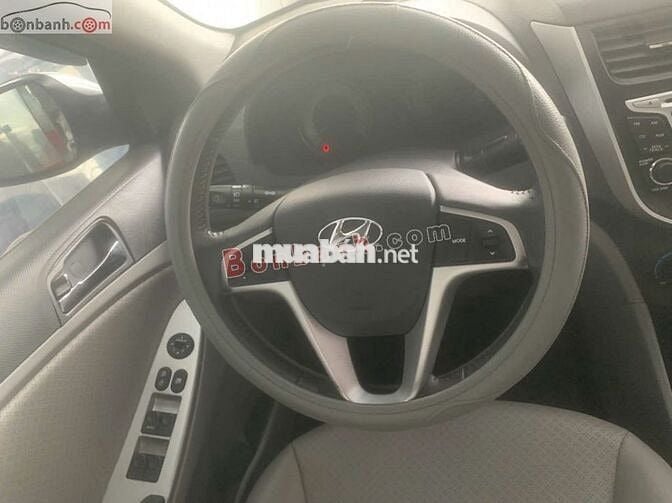 Hyundai Accent 1.4 AT 2012
