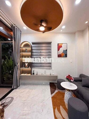 Nhà 2 mặt tiền HXH Nguyễn Thiện Thuật, Bình Thạnh