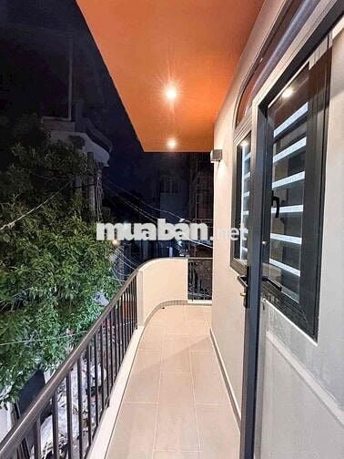 Nhà 2 mặt tiền HXH Nguyễn Thiện Thuật, Bình Thạnh