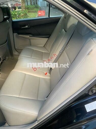Toyota Camry LE 2.5 2011