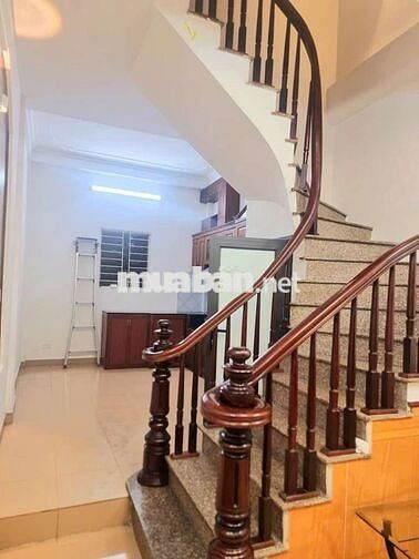 TÂY HỒ-NHÀ ĐẸP 5 TẦNG THỤY KHUÊ,  CÁCH MẶT PHỐ 15M CHỈ NHỈNH 260TR/M