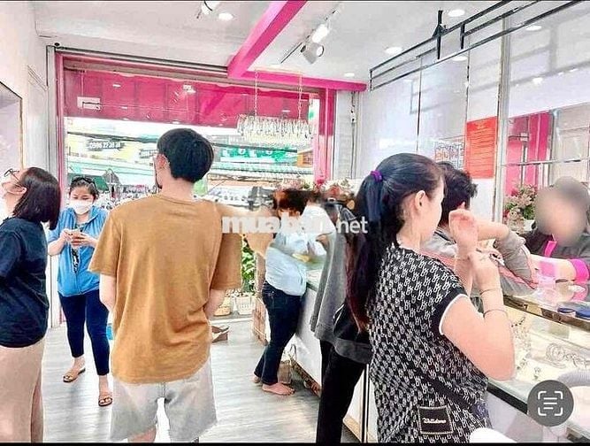 CHO THUÊ NHÀ NC 5 TẦNG 9PN6WC MT PHẠM VĂN HAI ĐƯỜNG 2 CHIỀU KINH DOANH