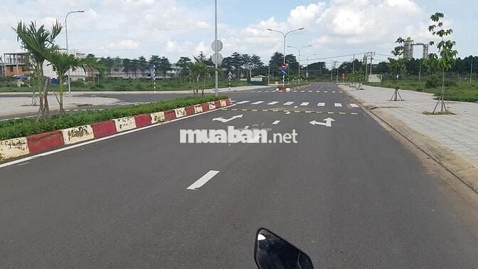 Bán gấp lô đất MT Phùng Hưng chợ An Bình 100m2 giá chỉ 1,5 tỷ bao thuế