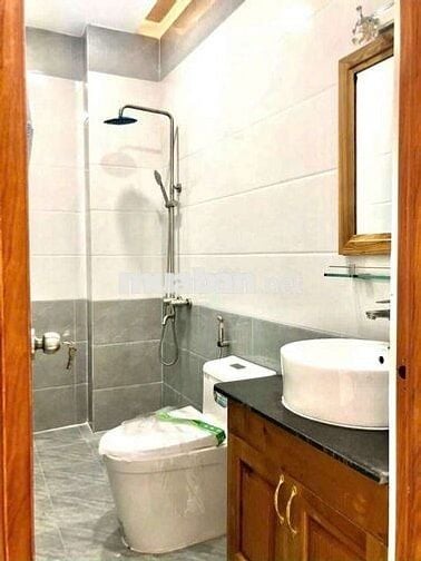 11tr Nhà 3 tầng Phú Mỹ giáp Phú Lợi mặt nhựa 5pn, 4wc