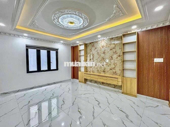 Nhà Mới Xây 100% DT 250m2 1Trệt 1Lửng 3Lầu 5Pn 6Wc (Sẳn 5 Máy Lạnh)