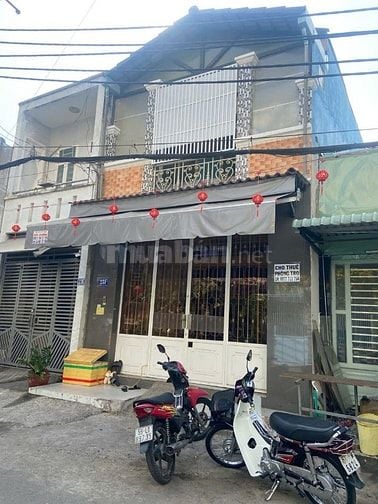 Bán gấp nhà mặt tiền Hồ Thành Biên, P4 Q8 – DT khủng 5x14m – giá tốt