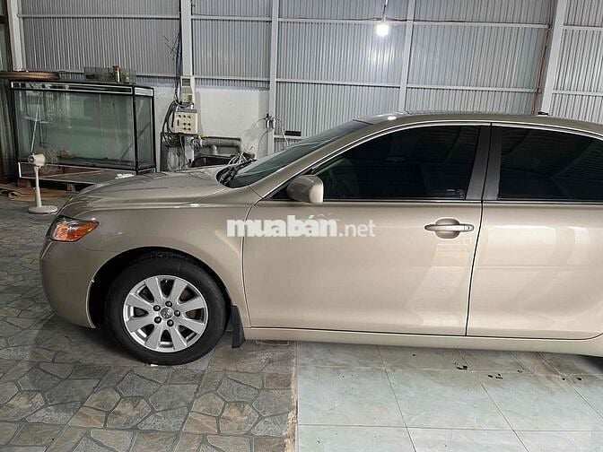 Toyota Camry 2008 XLE 2.4 - 150000 km