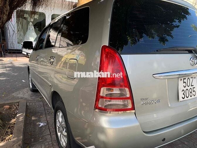 Toyota Innova 2007 G - 112000 km