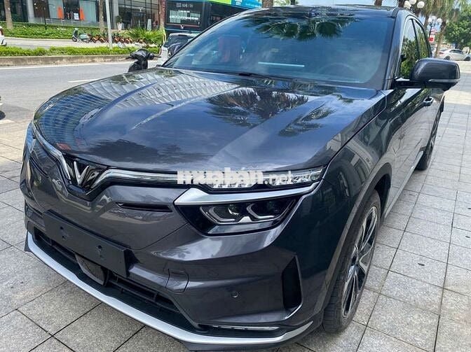 VinFast VF8 Plus 2023 - Xám nội thất nâu