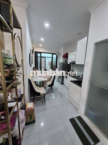 NHÀ ĐẸP Q4- 2 LẦU ĐÚC - 47m2 NỞ HẬU- KO QH- GIÁ 4 TỶ NHỈNH