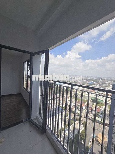Bán căn hộ Charm City, ĐT 743, 2,25 tỷ, 70m2, 2PN, 2WC