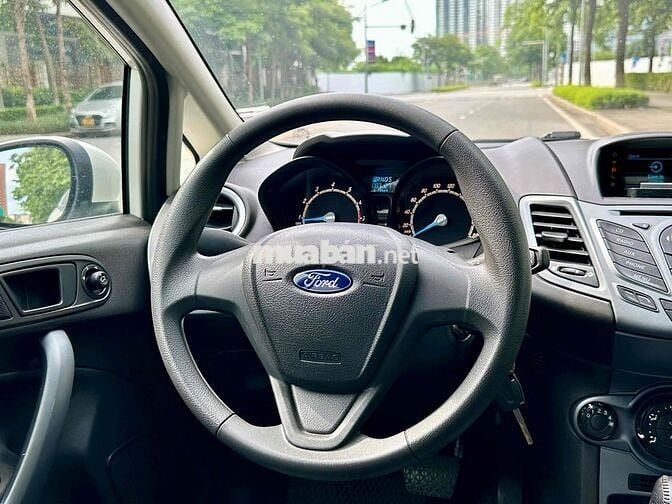 Ford Fiesta 2014 1.5 AT Trend - 88000 km