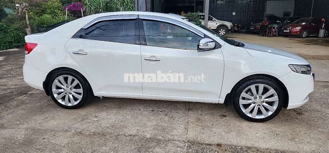KIA FORTE 2010 SX 1.6 MT