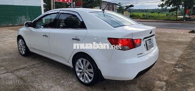 KIA FORTE 2010 SX 1.6 MT