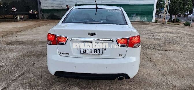 KIA FORTE 2010 SX 1.6 MT