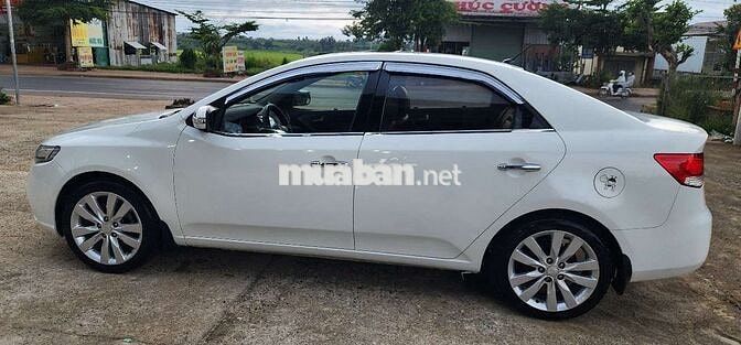 KIA FORTE 2010 SX 1.6 MT