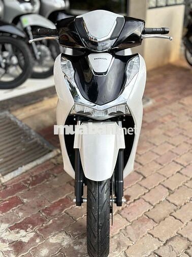 SH 150cc 2021 XE TRẮNG ĐEN Spoty