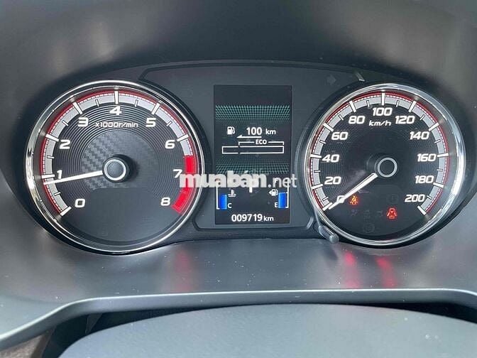 Mitsubishi Xpander Cross 2021 AT - 9700 km