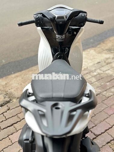SH 150cc 2021 XE TRẮNG ĐEN Spoty