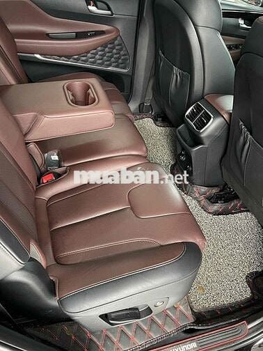 Hyundai Santa Fe 2020 2.2D Premium - 22000 km