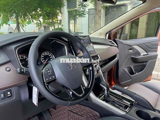 Mitsubishi Xpander Cross 2021 AT - 9700 km