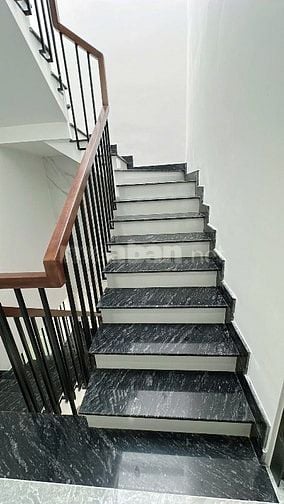Bán nhà 2 lầu giá 7,5 tỷ phường Bình Trưng TP HCM